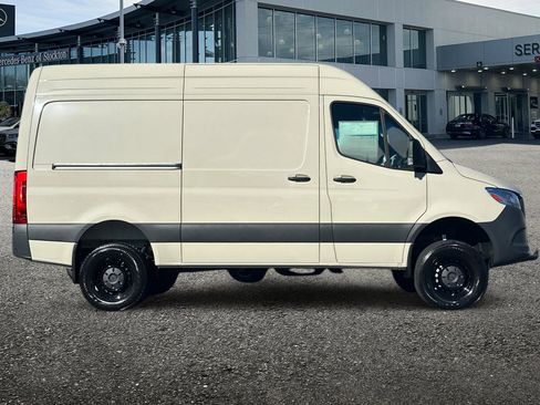 New 2025 Mercedes-Benz Sprinter 2500 image 3