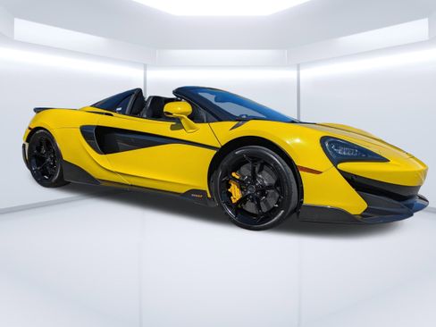 Used 2020 McLaren 600LT Spider image 1