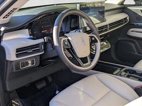 New 2026 Lincoln Corsair Premiere image 3