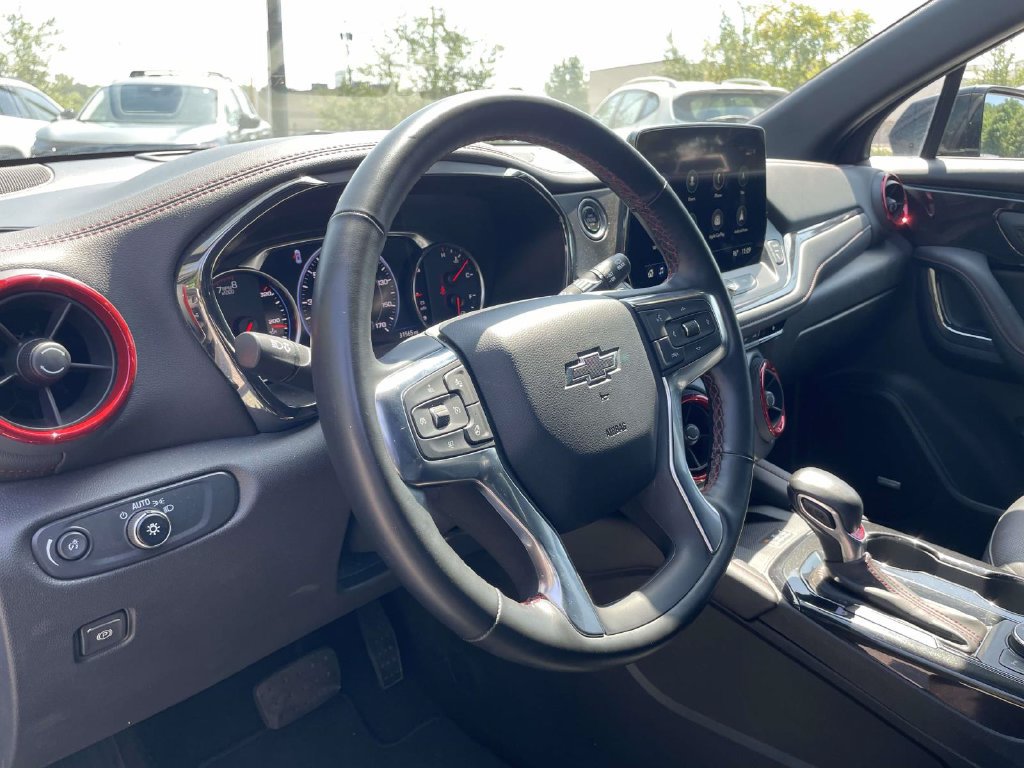 Used 2025 Chevrolet Blazer RS FWD image 18