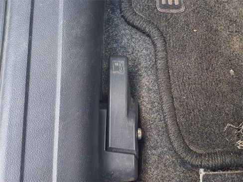 Used 2017 Mitsubishi Mirage ES image 18