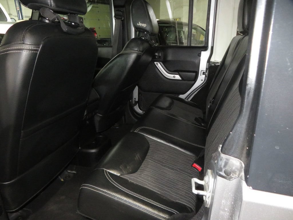Used 2015 Jeep Wrangler Unlimited Sport AWD/4WD image 23