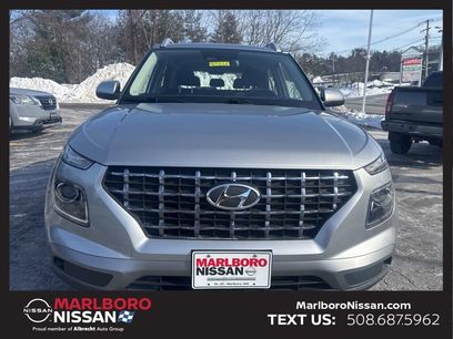 Used 2023 Hyundai Venue SEL w/ Cargo Package