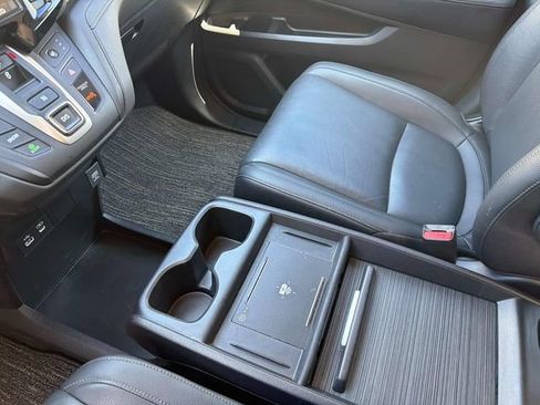 Certified 2025 Honda Odyssey EX-L image 31