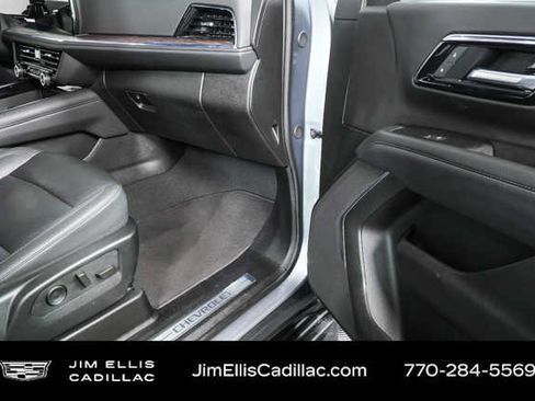 Used 2025 Chevrolet Tahoe LT image 23