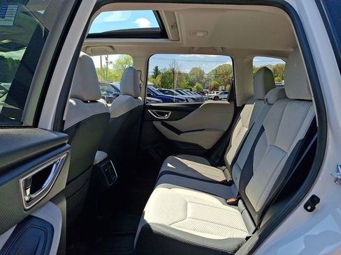 Used 2024 Subaru Forester Premium AWD/4WD image 11