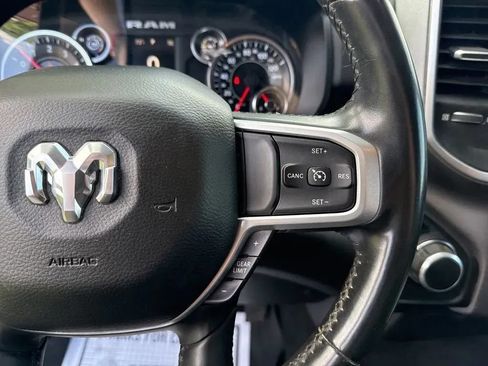 Used 2019 RAM 1500 Big Horn AWD/4WD image 18