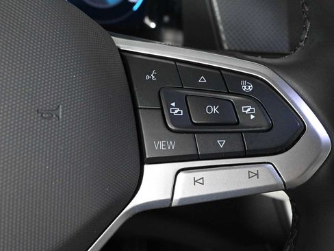 Certified 2024 Volkswagen Atlas Cross Sport SEL Premium R-Line AWD/4WD image 27