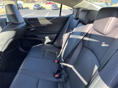 Used 2024 Lexus ES 350 w/ Premium Package image 21