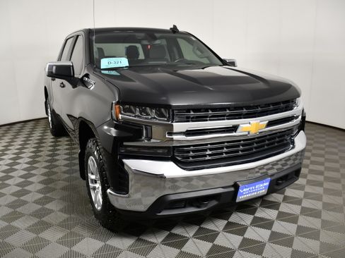 Used 2020 Chevrolet Silverado 1500 LT w/ All-Star Edition AWD/4WD image 3
