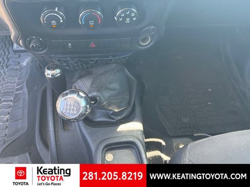 Used 2016 Jeep Wrangler Unlimited Sport AWD/4WD image 16