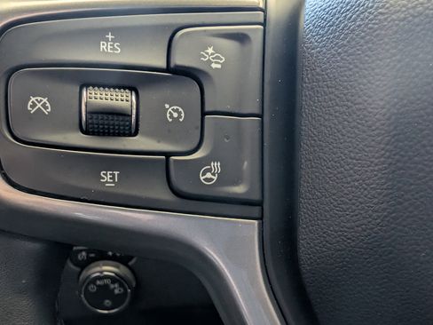 Used 2023 Chevrolet Silverado 1500 LT w/ Convenience Package II AWD/4WD image 32