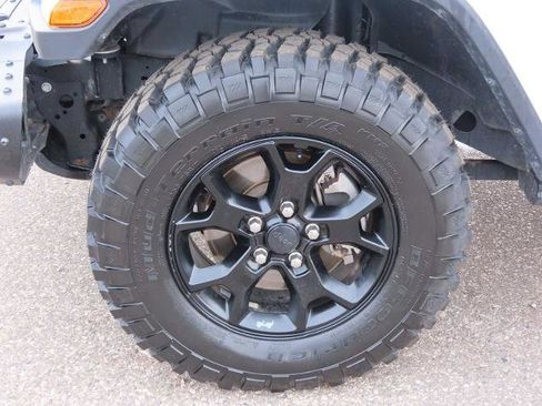 Used 2019 Jeep Wrangler Unlimited Sahara w/ Quick Order Package 24M Moab image 14