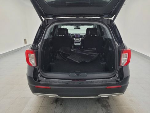 Used 2022 Ford Explorer XLT w/ Equipment Group 202A image 29