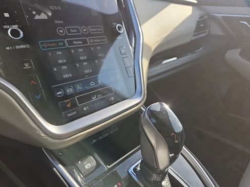 Certified 2024 Subaru Outback Limited w/ Popular Package #2 image 33