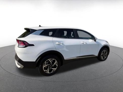 Used 2025 Kia Sportage LX FWD image 13