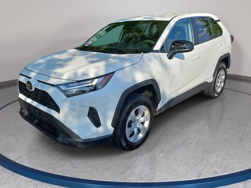 Certified 2025 Toyota RAV4 LE AWD/4WD image 1