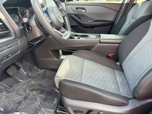 Certified 2023 Nissan Rogue SV image 19