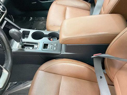Used 2018 Subaru Outback 2.5i Touring w/ Popular Package #3 AWD/4WD image 23