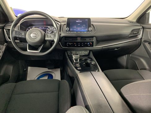 Used 2024 Nissan Rogue S FWD image 31