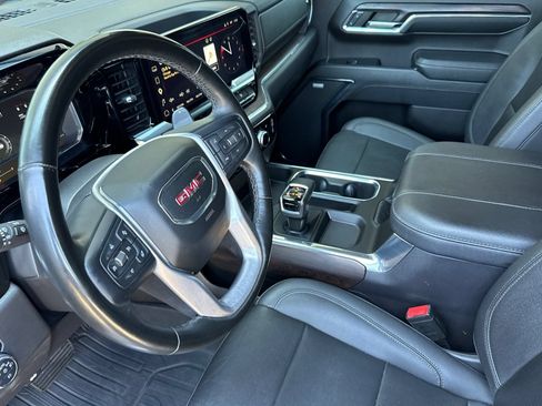 Used 2023 GMC Sierra 1500 SLT w/ SLT Premium Plus Package AWD/4WD image 9