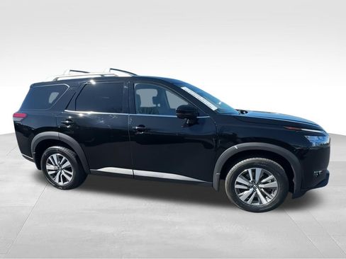 Used 2023 Nissan Pathfinder SL w/ Lighting Package (N92) AWD/4WD image 2