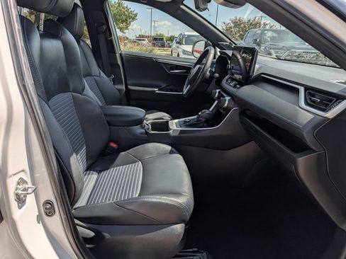 Used 2023 Toyota RAV4 XSE AWD/4WD image 32