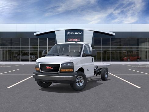 New 2025 GMC Savana 3500 1WT w/ Power Convenience Package image 8