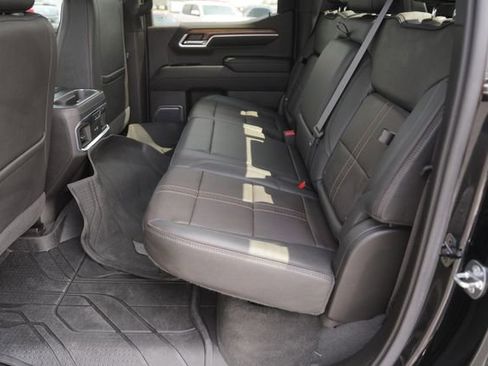 Used 2022 Chevrolet Silverado 1500 High Country w/ High Country Premium Package AWD/4WD image 13