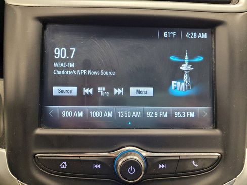 Used 2017 Chevrolet Sonic LT image 25