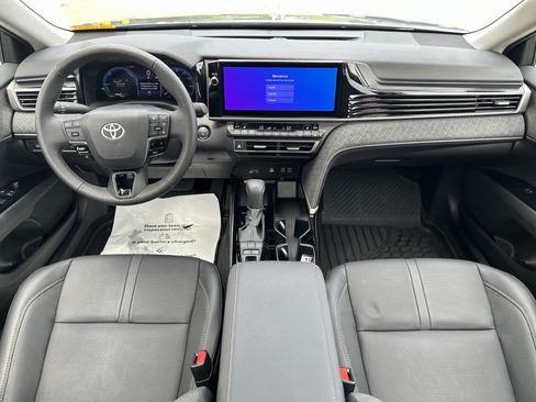 Certified 2025 Toyota Camry XLE FWD image 19