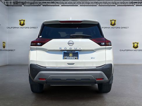 Used 2023 Nissan Rogue SV image 6
