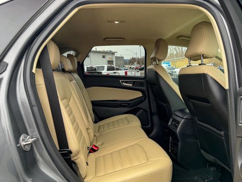 Used 2023 Ford Edge SEL w/ Convenience Package image 13