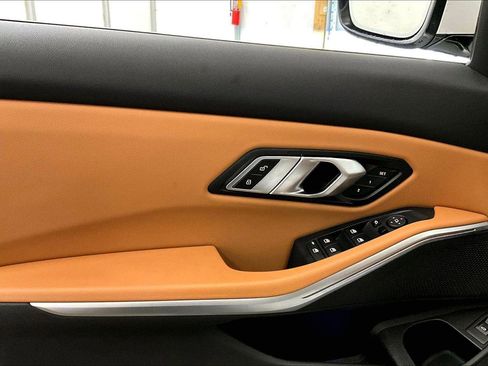 Used 2022 BMW 330i xDrive Sedan w/ Driving Assistance Package image 22