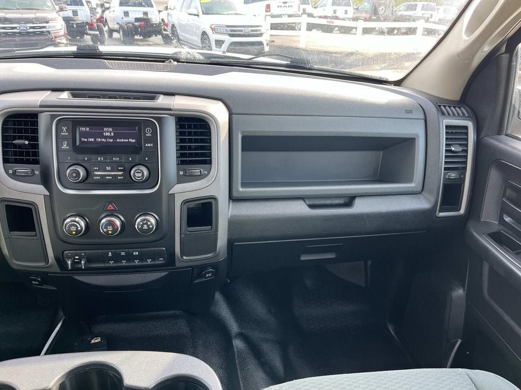 Used 2014 RAM 3500 Tradesman w/ Chrome Appearance Group RWD image 13