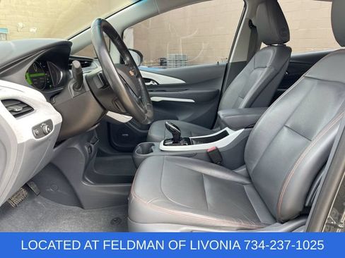 Used 2020 Chevrolet Bolt Premier w/ Infotainment Package FWD image 18