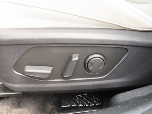 Used 2024 Hyundai Tucson Limited AWD/4WD image 29