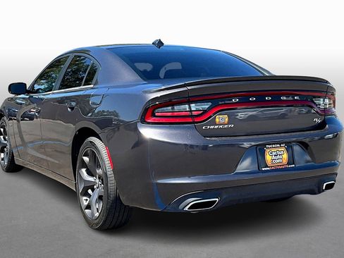Used 2017 Dodge Charger R/T image 11