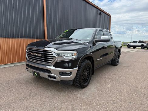 Used 2019 RAM 1500 Laramie Longhorn AWD/4WD image 3