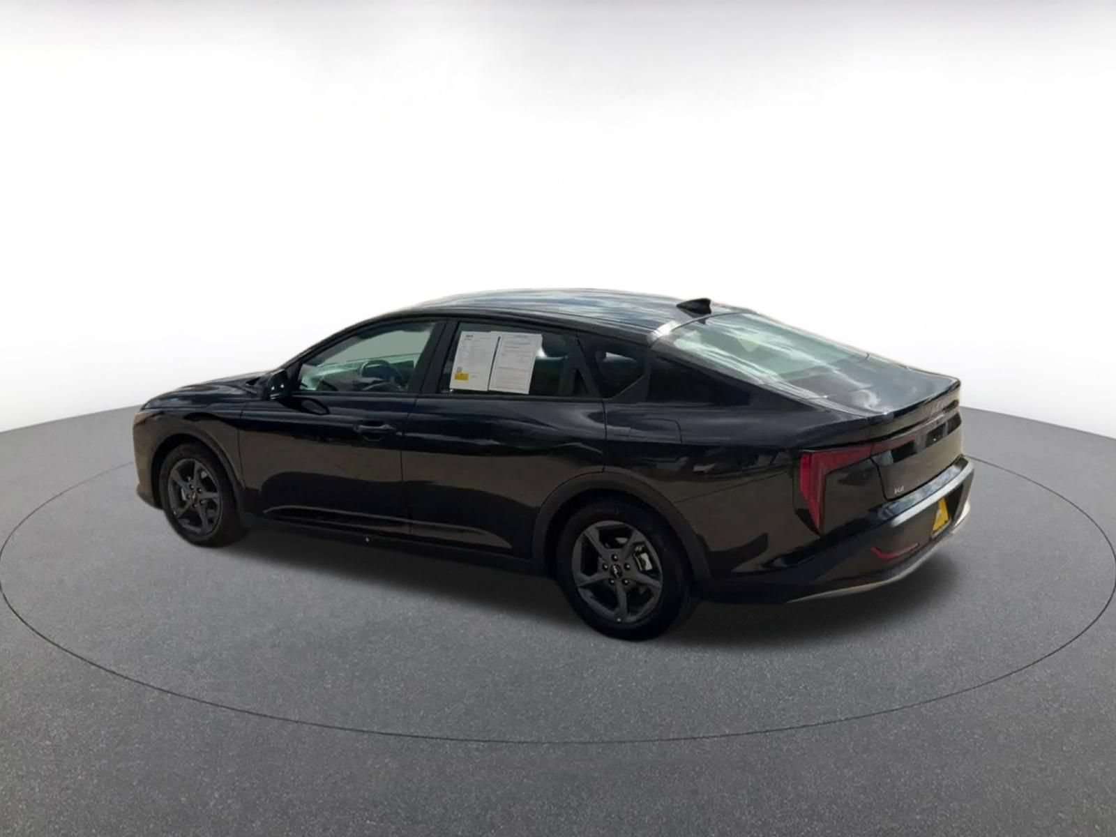 Used 2026 Kia K4 FWD image 10