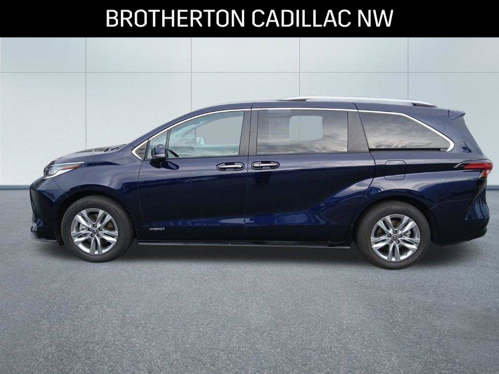 Used 2021 Toyota Sienna Limited AWD/4WD image 2