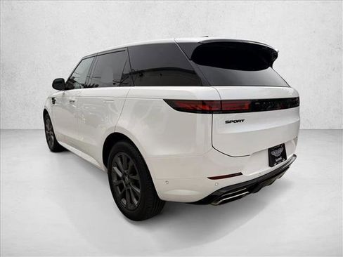 Used 2024 Land Rover Range Rover Sport Dynamic SE AWD/4WD image 3