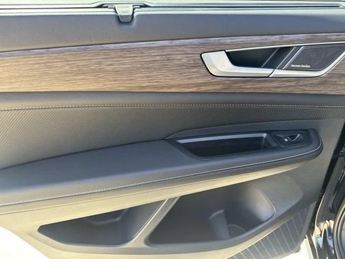 New 2026 Volkswagen Atlas SEL Premium R-Line AWD/4WD image 9