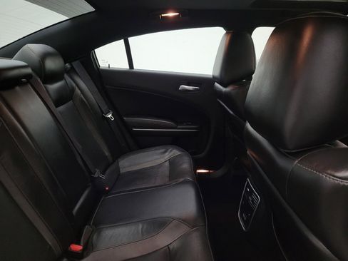 Used 2022 Dodge Charger SXT w/ Leather Interior Group RWD image 19