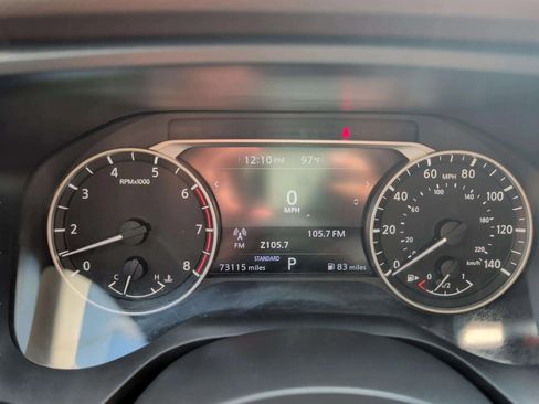 Used 2022 Nissan Rogue SV FWD image 16