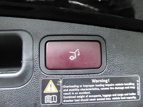 Used 2010 Mercedes-Benz ML 350 4MATIC image 31