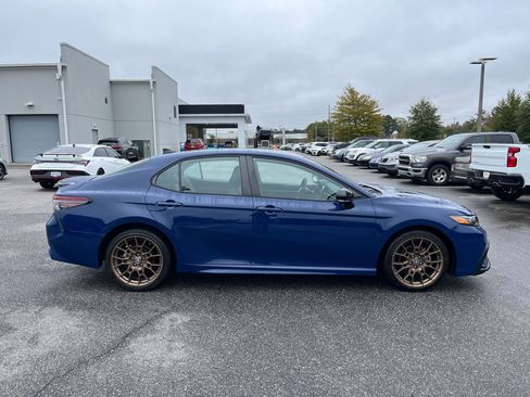 Used 2023 Toyota Camry SE image 18