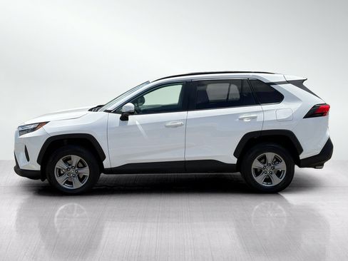 Used 2024 Toyota RAV4 XLE FWD image 4