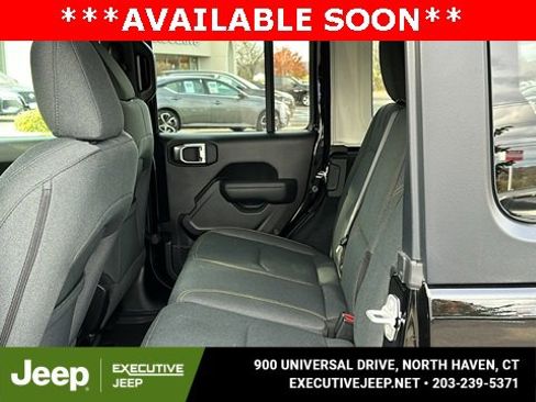 Used 2024 Jeep Wrangler Unlimited w/ Convenience Group image 21