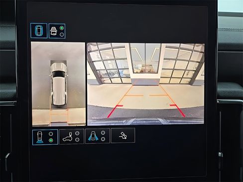 Used 2025 GMC Yukon XL Denali image 26